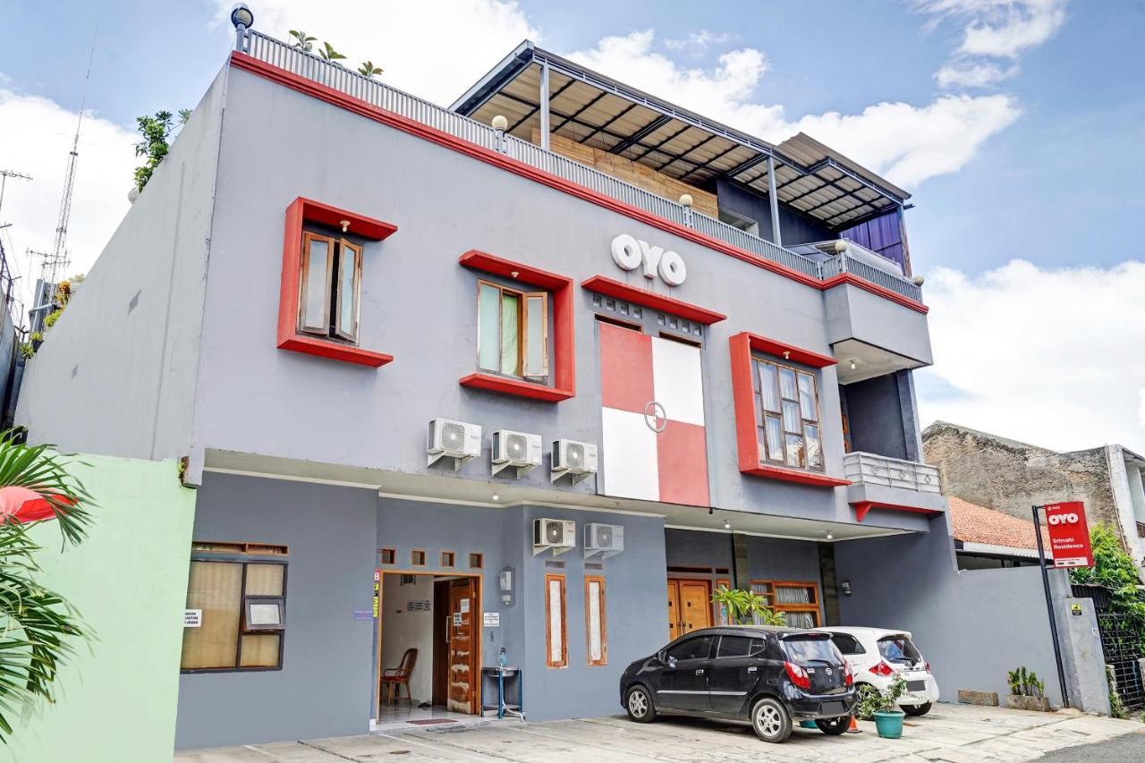 בנדונג Oyo 1932 Srimahi Residence מראה חיצוני תמונה