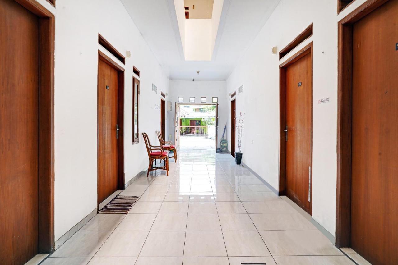 בנדונג Oyo 1932 Srimahi Residence מראה חיצוני תמונה